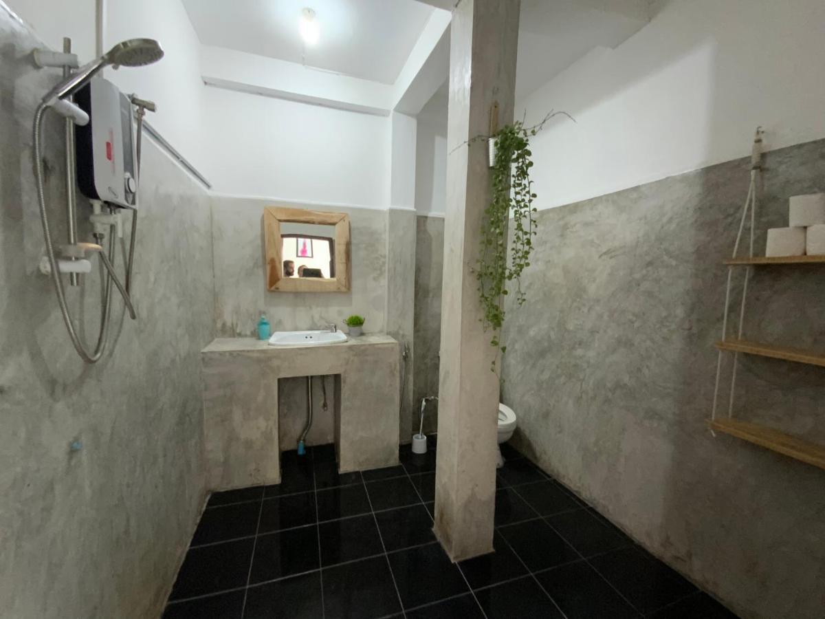 La Casa - Thakhek Hostel Εξωτερικό φωτογραφία